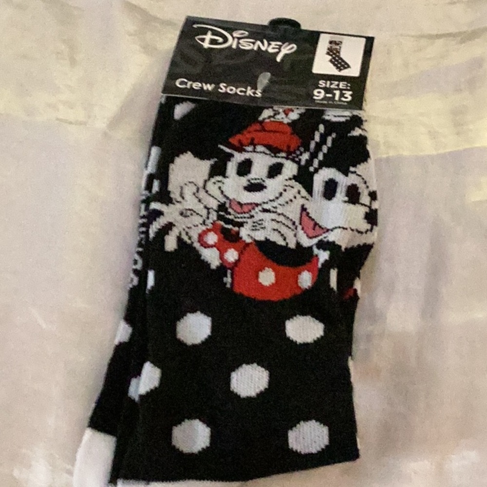NWT Disney Minnie & Mickey Fun Unisex Socks Closet Must Have